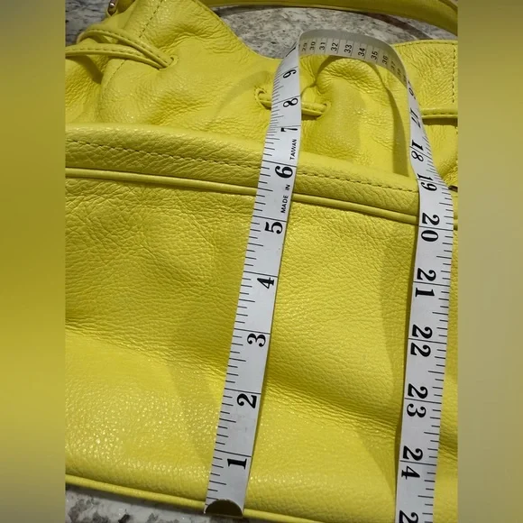 Cole Haan Yellow Leather Hobo Bucket Style Bag Great Condition - Picture 11 of 12